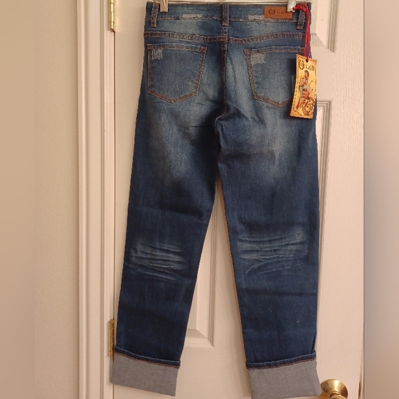 L&B Distressed Jeans - Picture 6 of 10